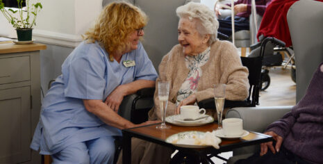 8 Things Families Should Know About Specialist Dementia Care